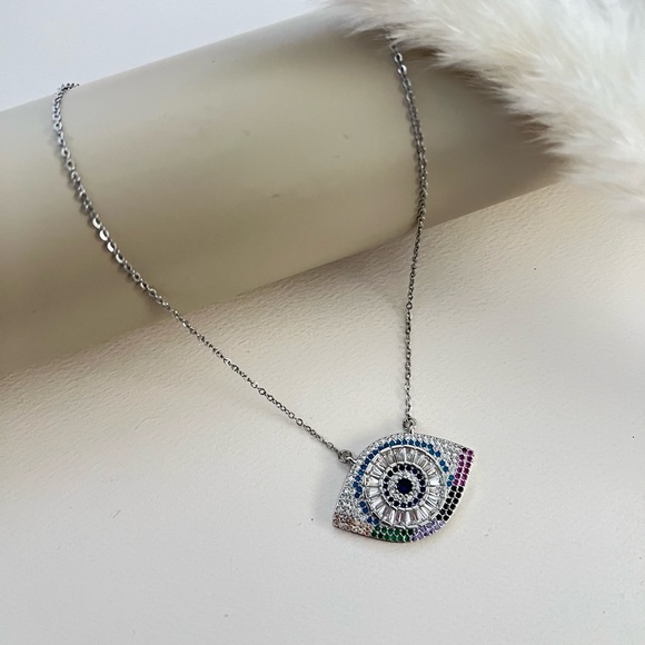 Elegant Evil Eye Necklace -  Zircon Old Money Aesthetic Necklace - Picture 1 of 8